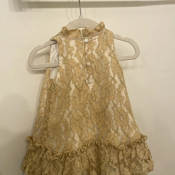 Holiday perfect dress - Picture 2 of 3